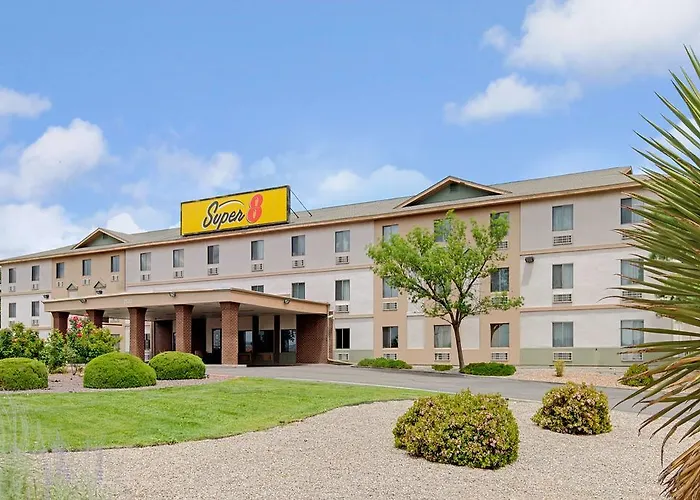 Super 8 Albuquerque/Midtown Hotel